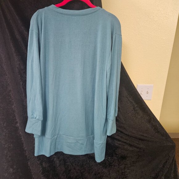 Zenana Outfitters 3X Long Sleeve Snap Front closure cozy sweater, aqua. - Picture 3 of 3